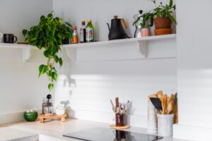 warna cat dapur apartemen menyegarkan