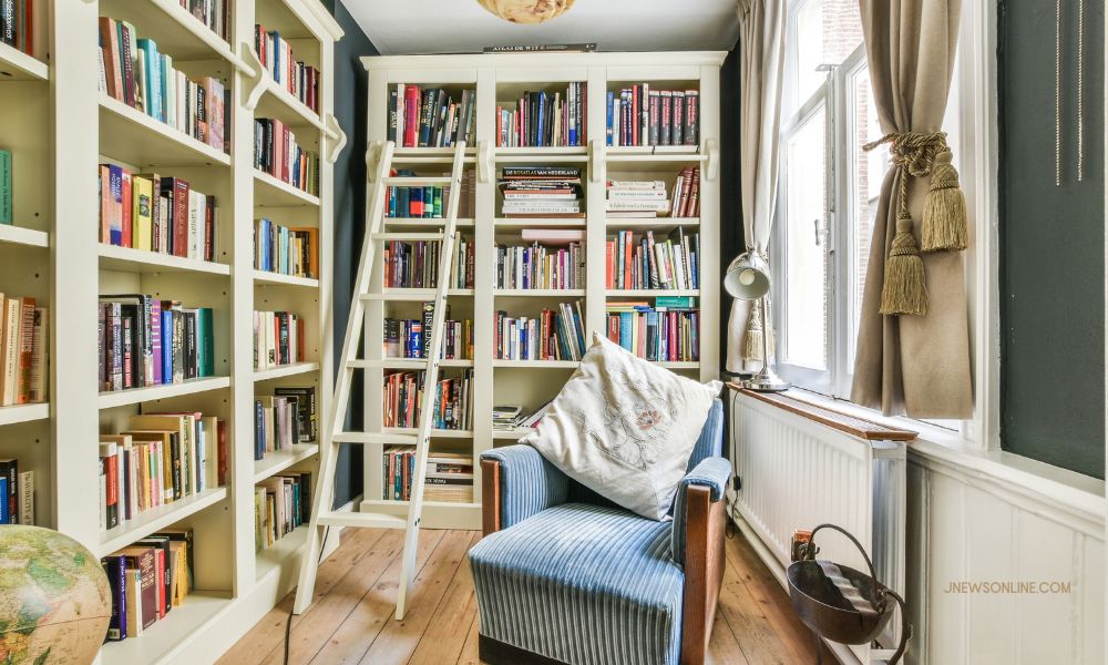 cara menata rak buku aesthetic