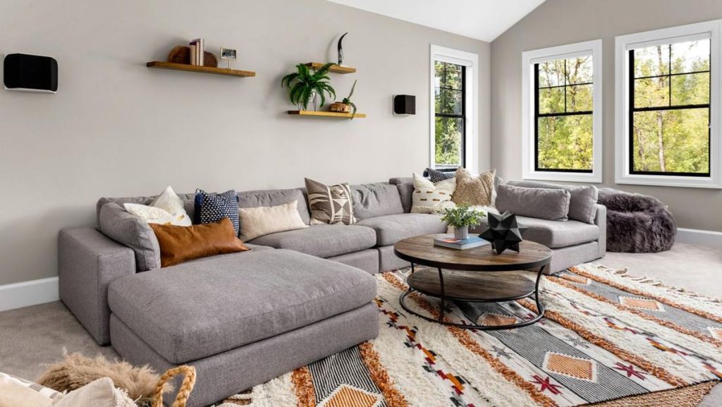 Harga Interior Ruang Tamu Ekonomis Surabaya Selatan